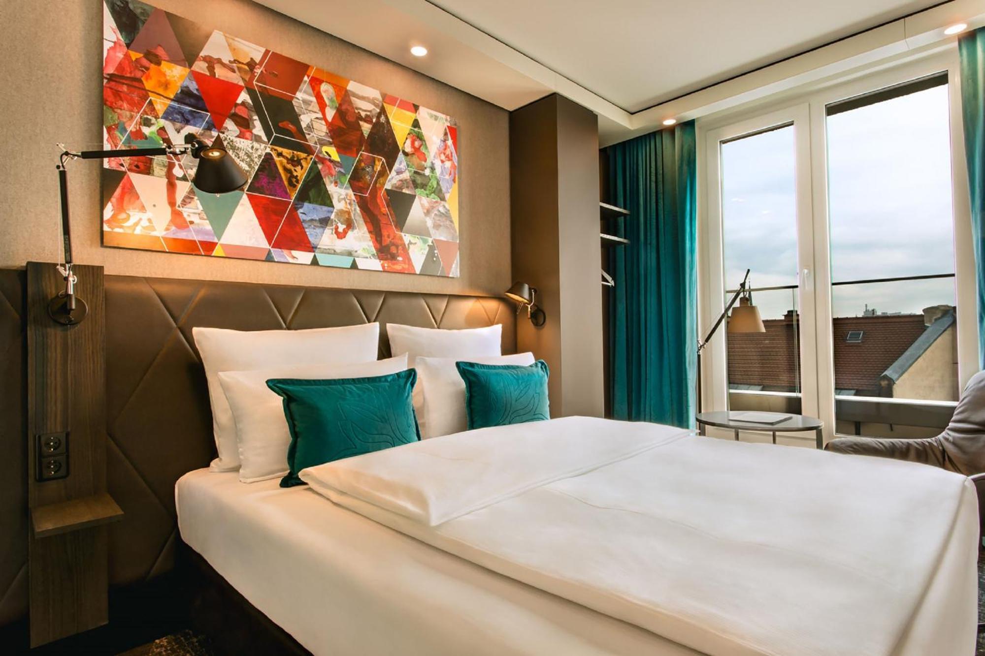 One Frankfurt-roemer 3*